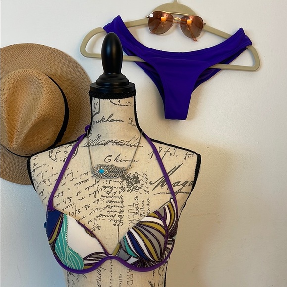 Milagros Lingerie | Colorful Patterned Bikini Top and Purple Bottom Size Large - Picture 1 of 7